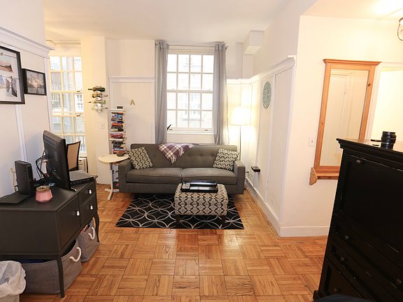 5th image of 508 E 78th St APT 3L