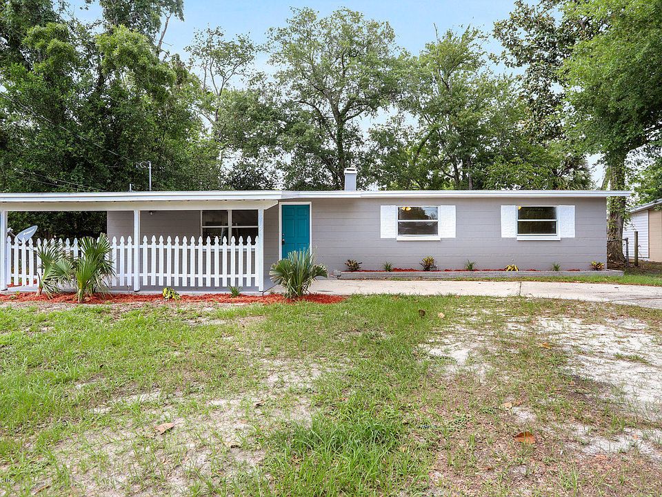 1st image of 379 Janell Dr