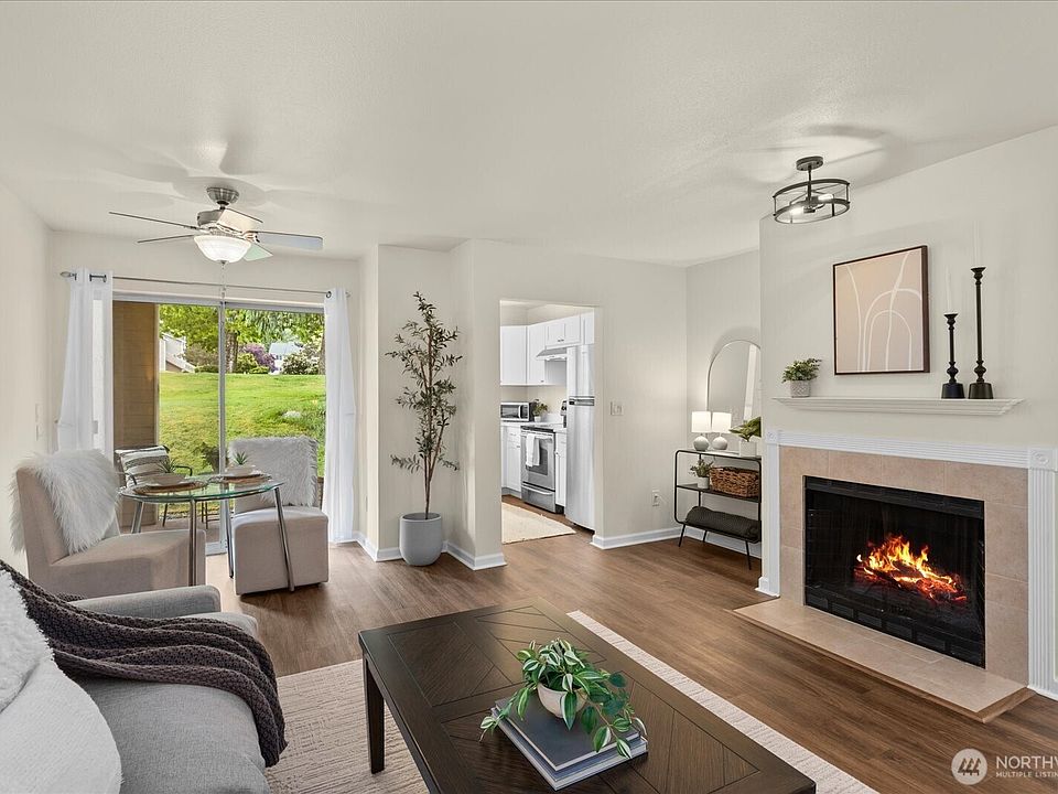1st image of 5300 Harbour Pointe Boulevard #305J