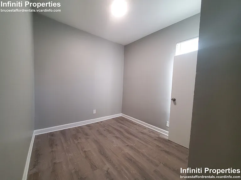 707 E 92nd Pl #2 — Photo 5