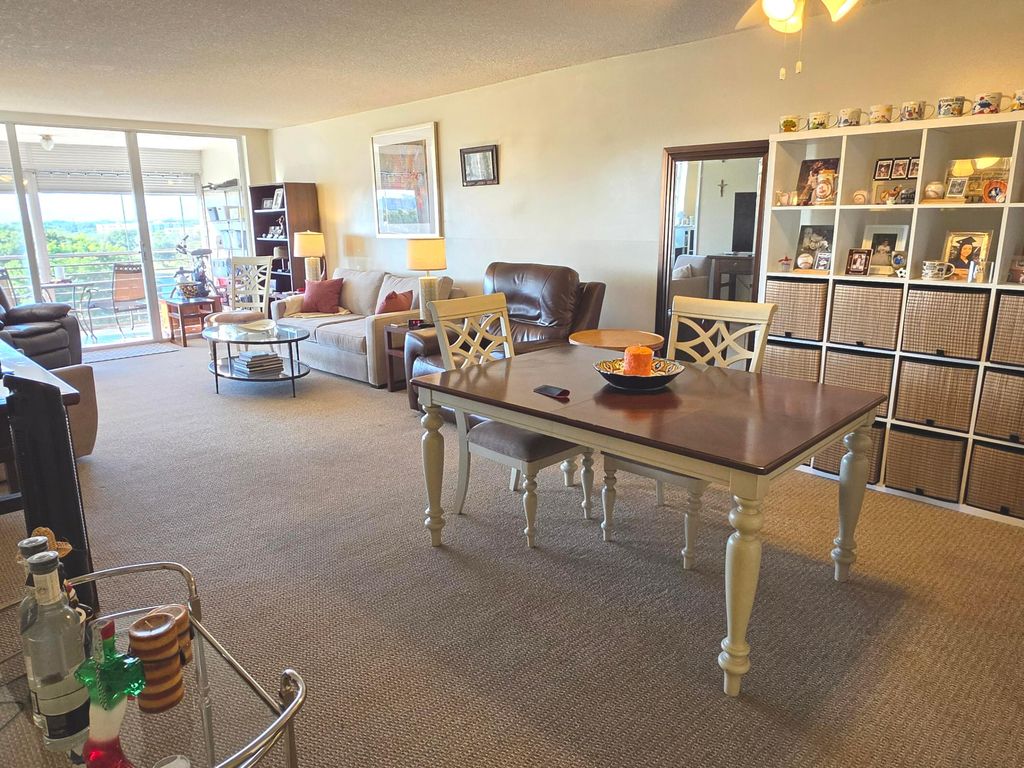 3510 OAKS Way #807, photo 7