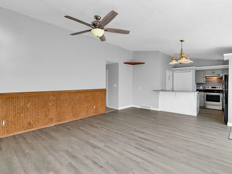 466 1/2 Carson Lake Dr — Photo 6