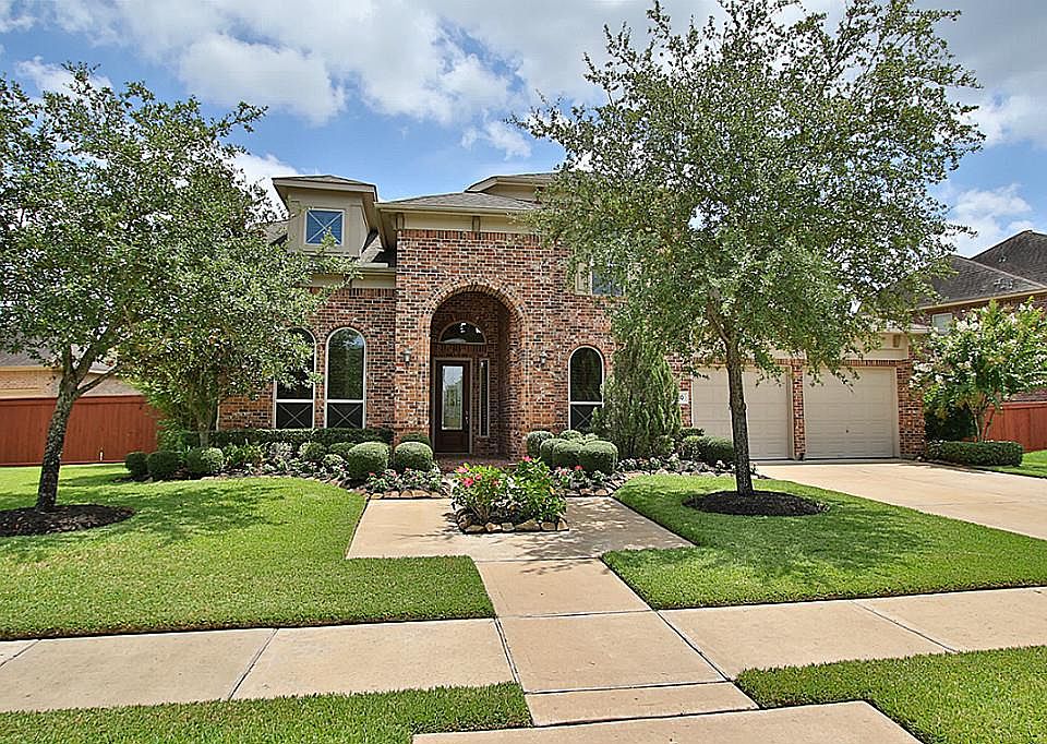 1st image of 6010 Sandia Lake Ln