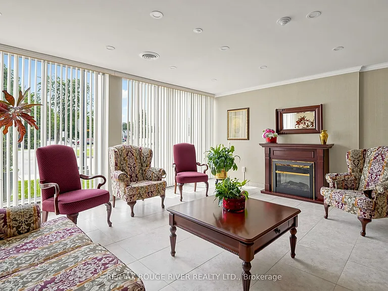 92 Church St S #1106 — Photo 32