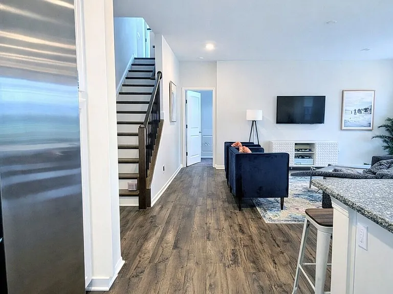 2100 Curry Meadow Way — Photo 26