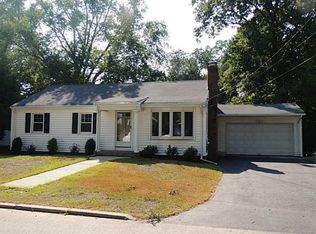 14 Linda St, Lincoln, RI 02865