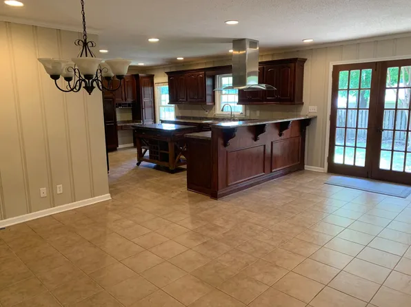 1991 Idlewood Dr, Tuscaloosa, AL 35405
