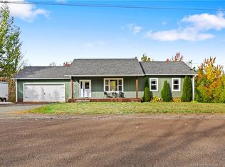 31 Lyman St, Burton, NB E2V 0H9