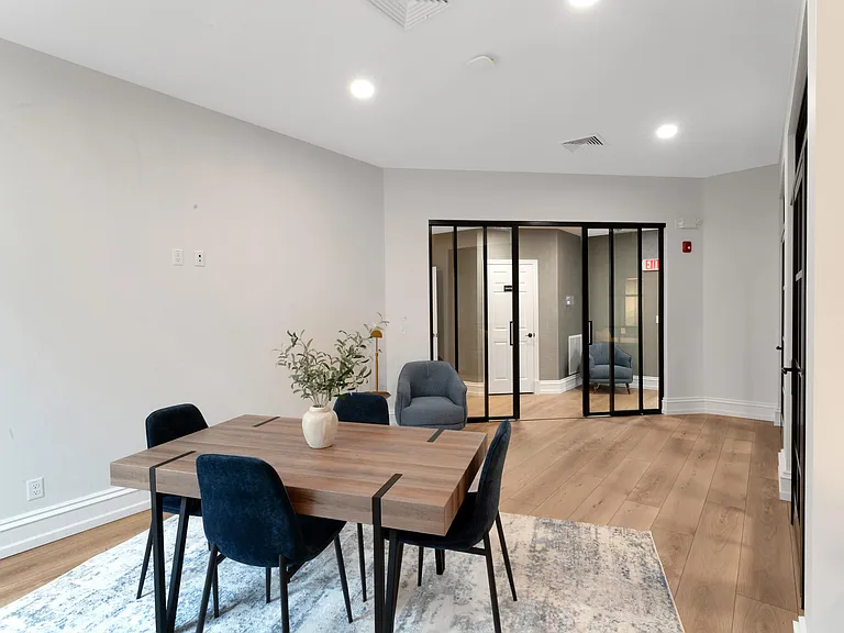 Middletown Ridge Apartments — Photo 20