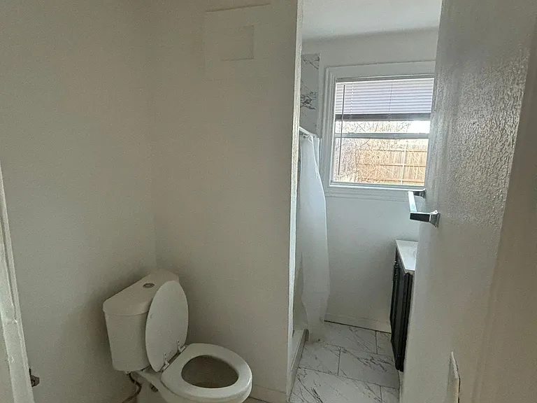 1723 Oak Knoll Dr #6 — Photo 8