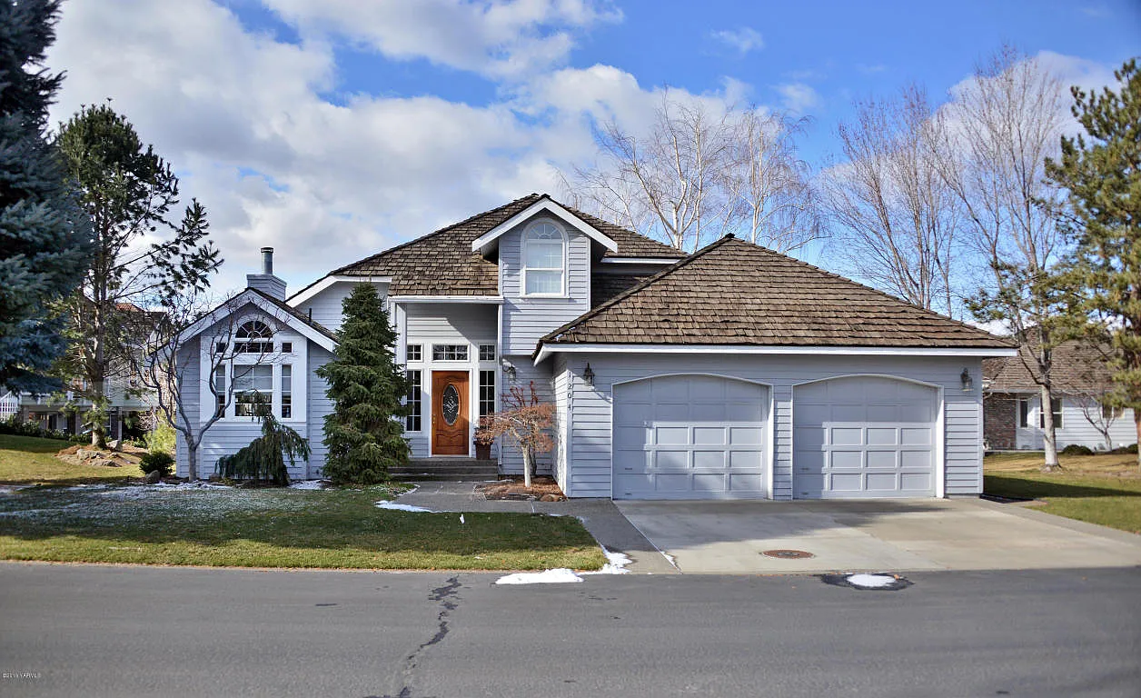 1204 N 20th Ave photo 1