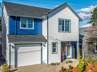 6235 SE Knapp St #A, Portland, OR