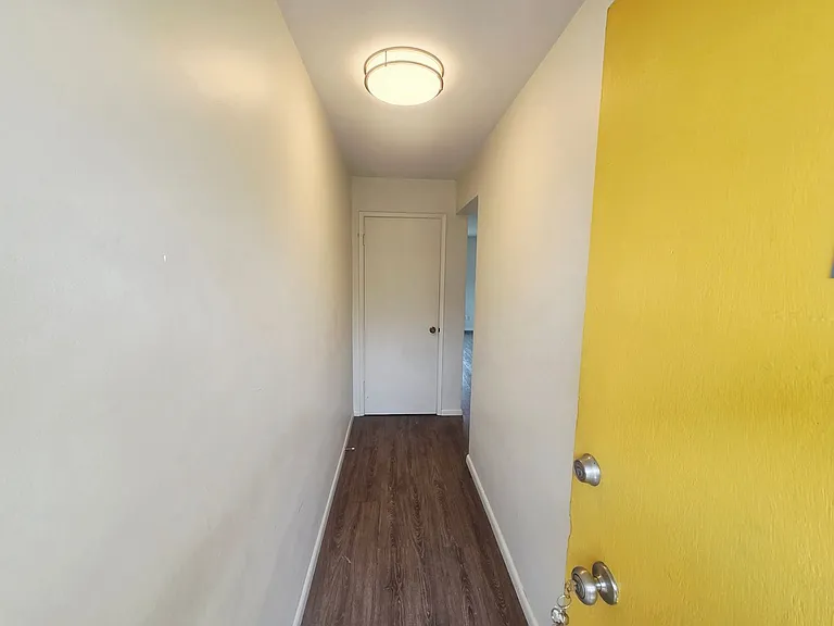 6512 Martin Luther King Way S — Photo 2