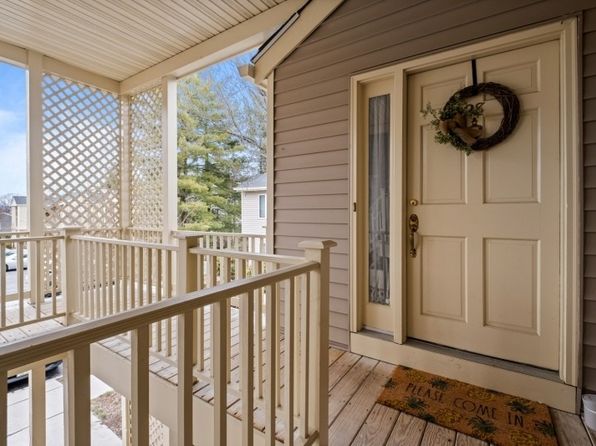 28 Troon Ter, Annandale, NJ 08801