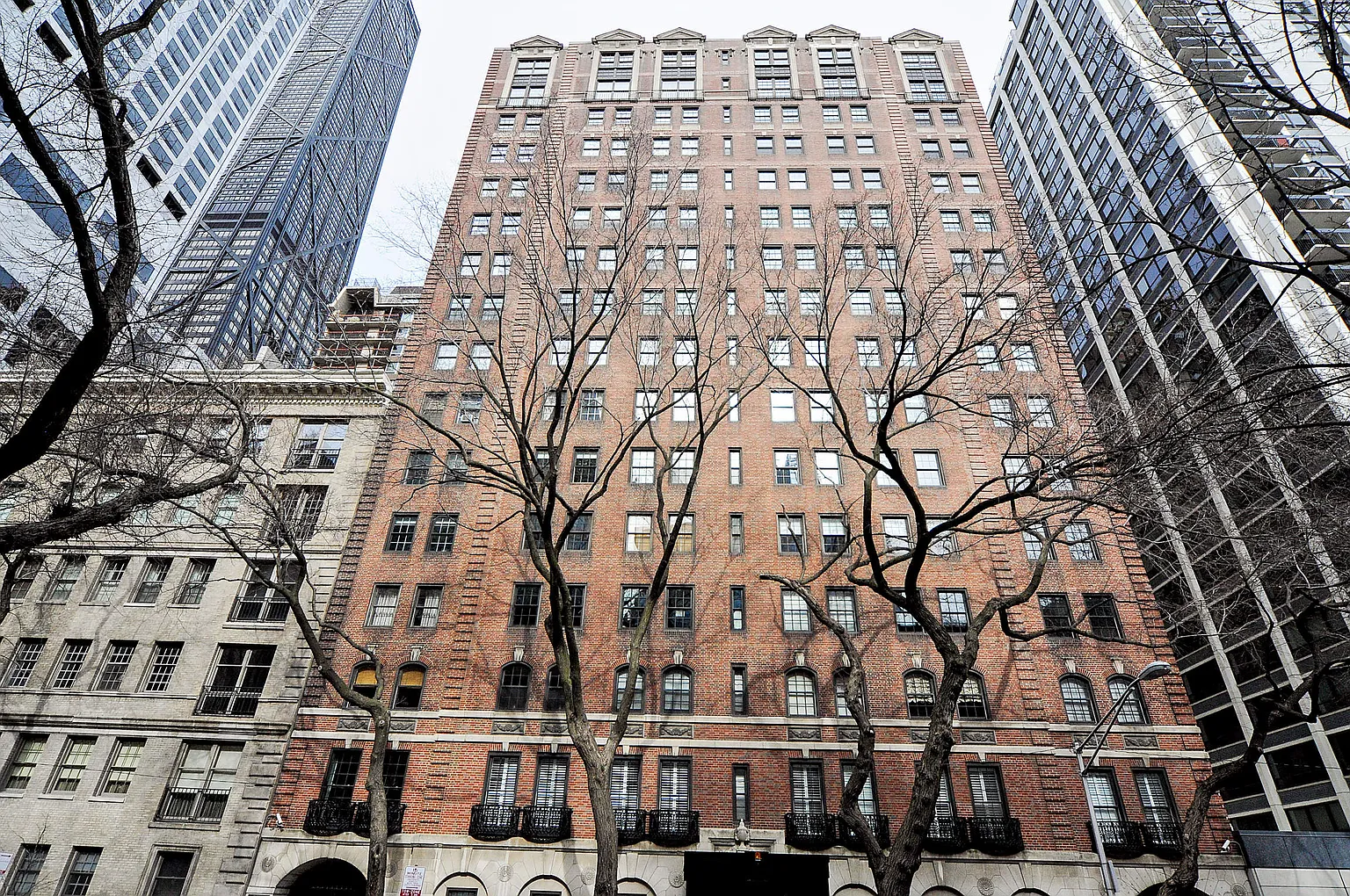 210 E Pearson St APT 10A photo 1