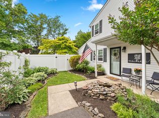 281 Parkridge Dr, Perkasie, PA 18944