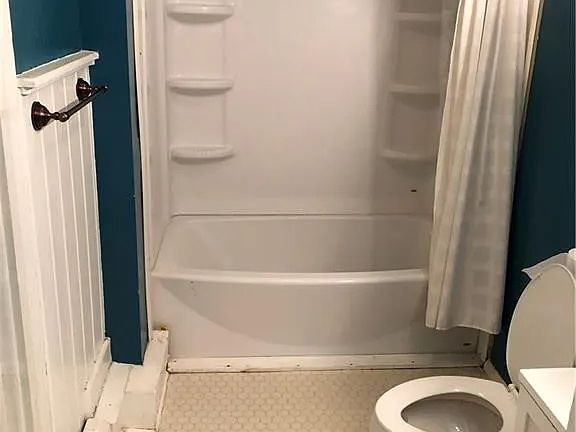 4th image of 11 Rickard St APT 1