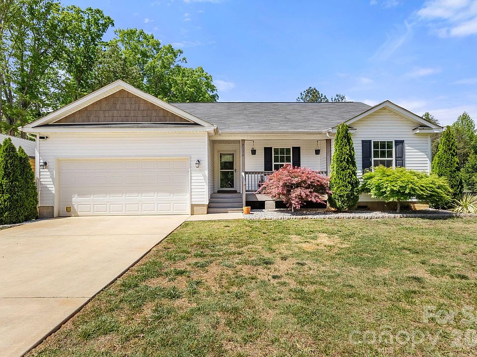 1st image of 7172 Rolling Hills Dr