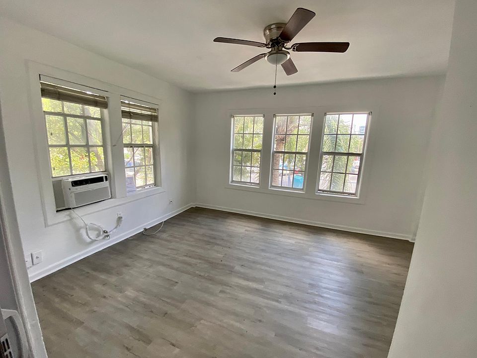 1st image of 238 NE 28th St #5