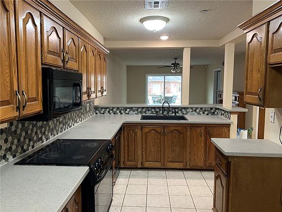 4th image of 12224 High Meadow Ct