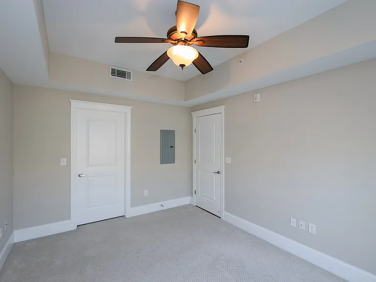222 Glenwood Ave #410 — Photo 14
