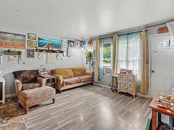 2nd image of 2714 Cimarron Dr