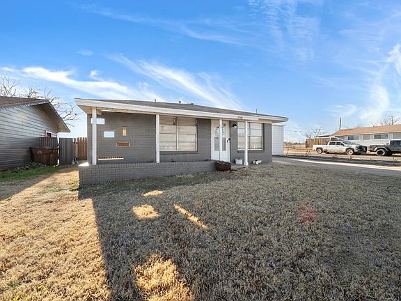 2nd image of 3700 Boulder Dr