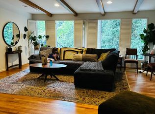 6690 SW Parkwest Ln, Portland, OR 97225