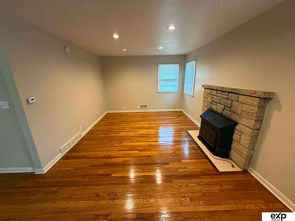 5th image of 4401 N 53rd St