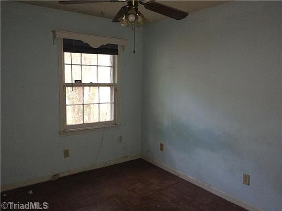 5th image of 901-103 Shelby Dr
