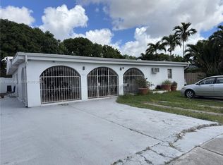 343 W 42nd St, Hialeah, FL 33012