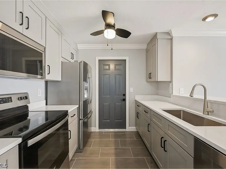 4346 Santa Barbara Blvd — Photo 10