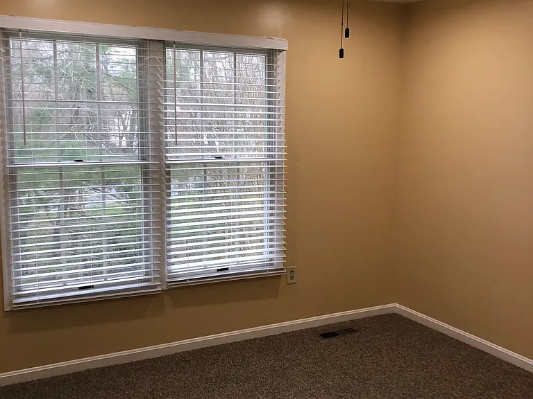 15409 Pine Tree Ct — Photo 2