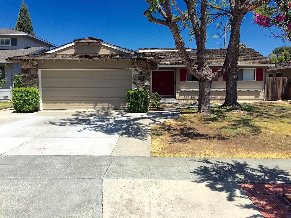 1st image of 2158 La Miel Way