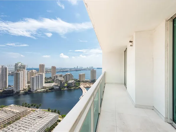 950 Brickell Bay Dr APT 3904, Miami, FL 33131