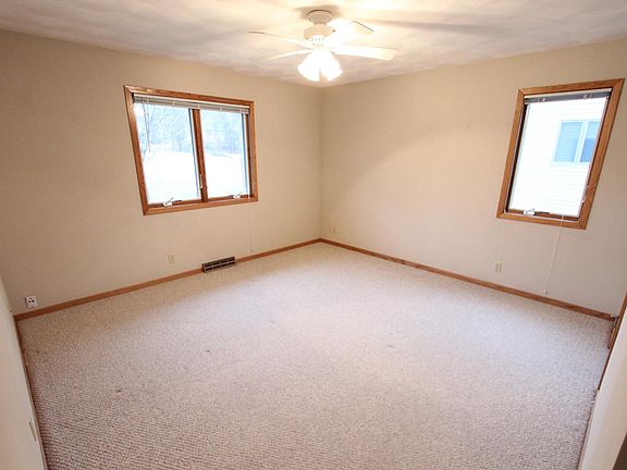 4th image of 3525 Sheffield Dr