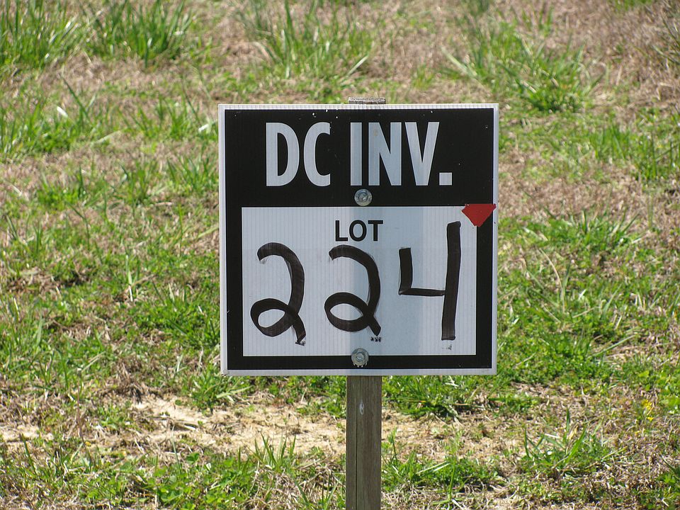 Lot 224