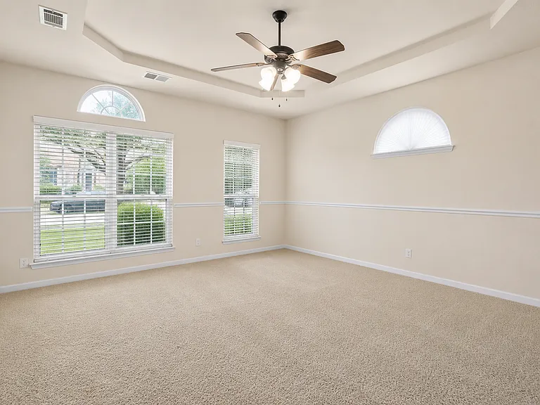 11637 Gatesville Dr — Photo 14