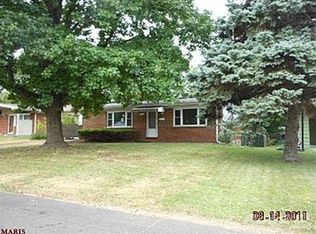 765 Pimlico Dr, Florissant, MO 63033