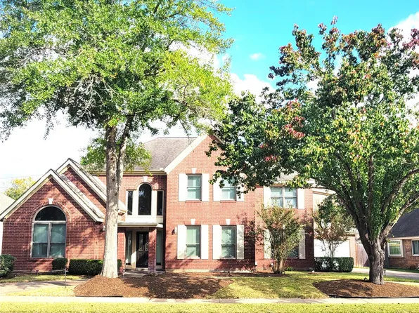 2214 Old South Dr, Richmond, TX 77406