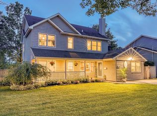 147 Berkeley Pl, Massapequa, NY 11758
