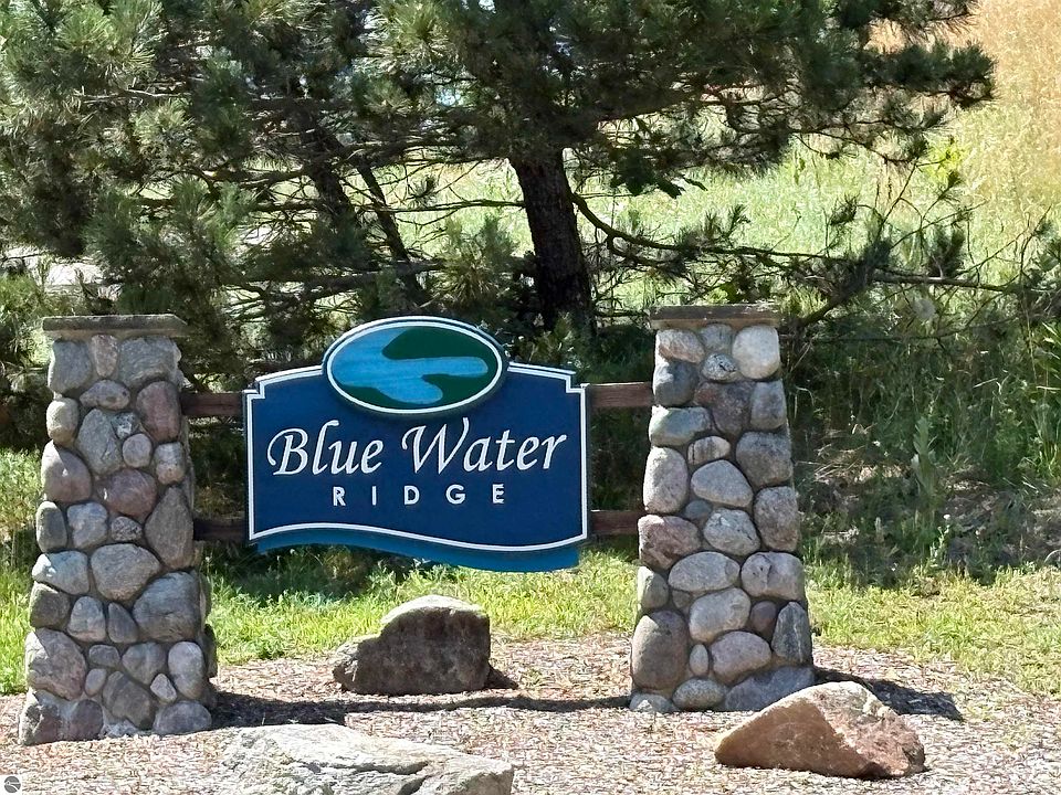 1st image of 1927 N Blue Water Ct