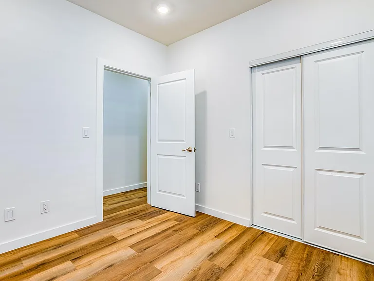 3410 Adeline St — Photo 9