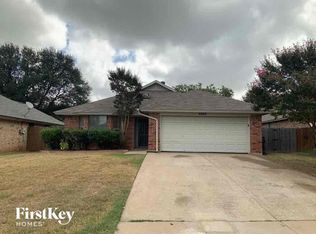 9009 Wessex Ct, Fort Worth, TX 76134
