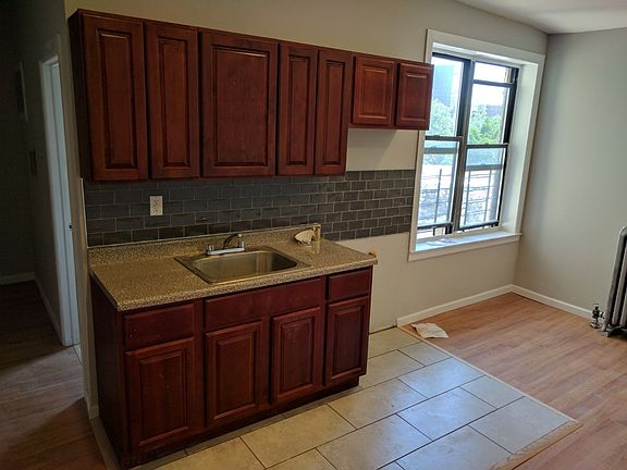 2nd image of 769 Bryant Ave APT 4I