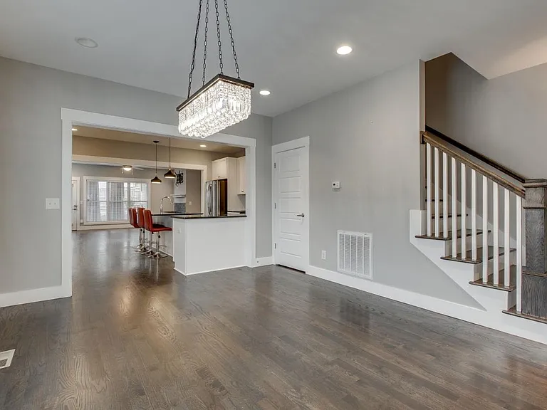 4608B Michigan Ave — Photo 6