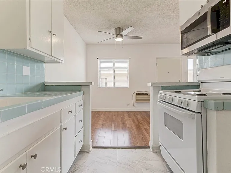 1835 N Alexandria Ave #7 — Photo 15