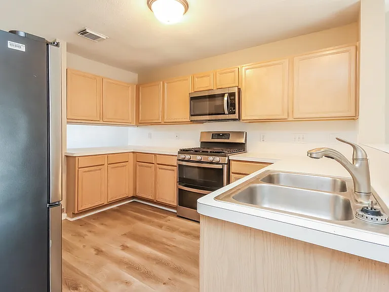 10815 Malden Dr — Photo 8