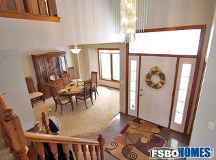 2720 Brookland Dr NE, Cedar Rapids, IA 52402