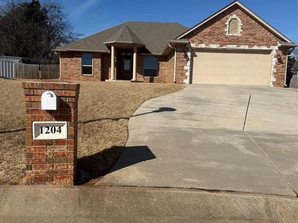 1204 Palmer Dr, Shawnee, OK 74804